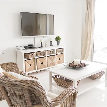 Disfruta Sunny Isles Ocean 1206 Str-02816 Apartment